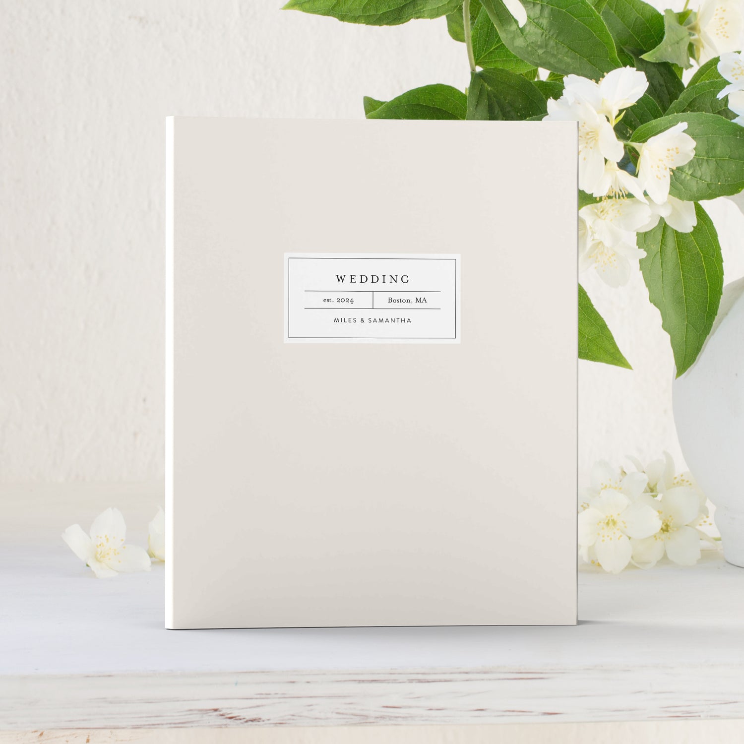 Wedding Planning Binders by Wicked Bride are beautiful, durable and flexible - allowing you to keep copies of your vendor contracts and includes a printable wedding planner PDF.